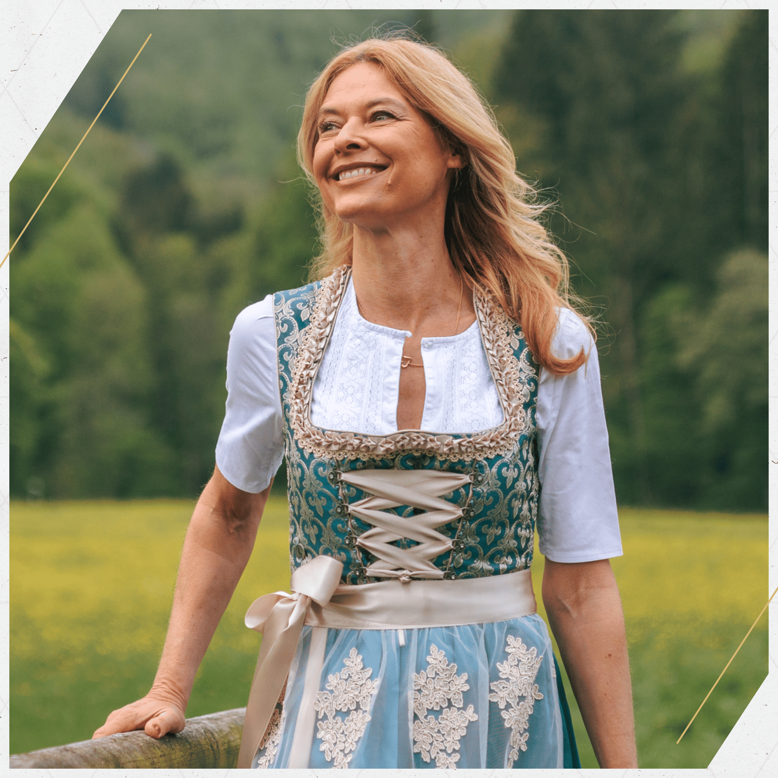 Bavaria Trachten German Dirndl Dress Set Blue Gold with Blouse Oktoberfest 