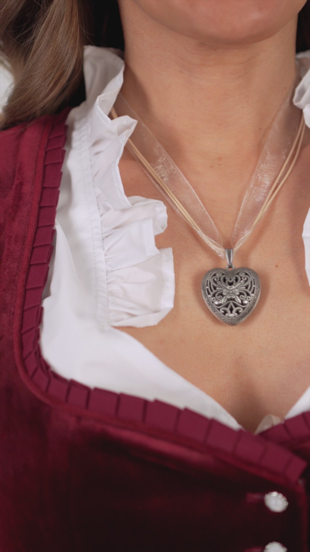 Organza Heart Necklace Gold